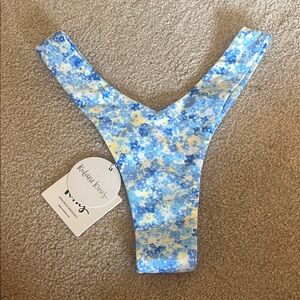 Kulani Kinis Y cheeky Bikini Bottom